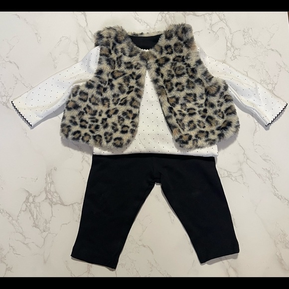 Three piece pant set with leopard print vest - Picture 1 of 1